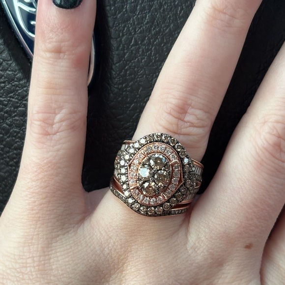 2.10tcw 10kRG chocolate/champagne diamond wedding set size 6 - Picture 3 of 5